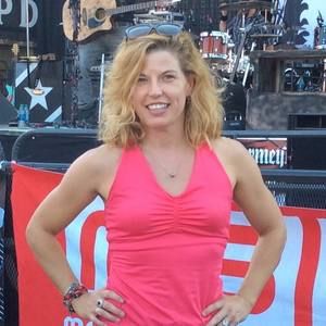 Meet your Posher, Becky